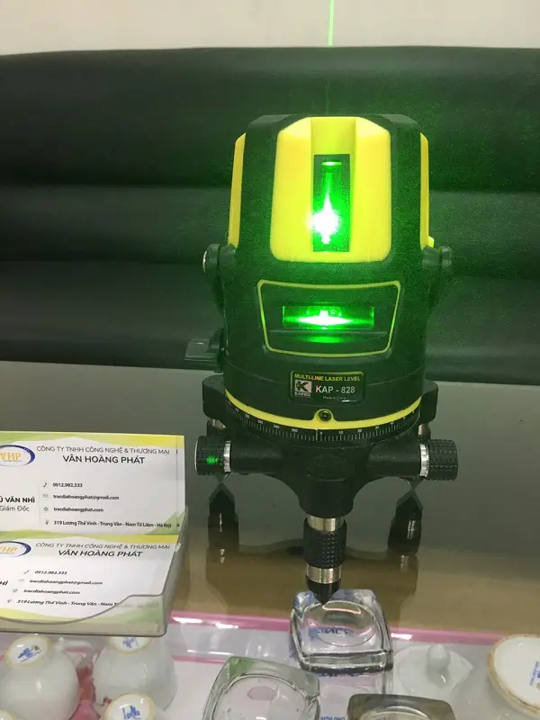 MÁY CÂN BẰNG LASER 5 TIA XANH KAPRO KA-828 (GIÁ RẺ)