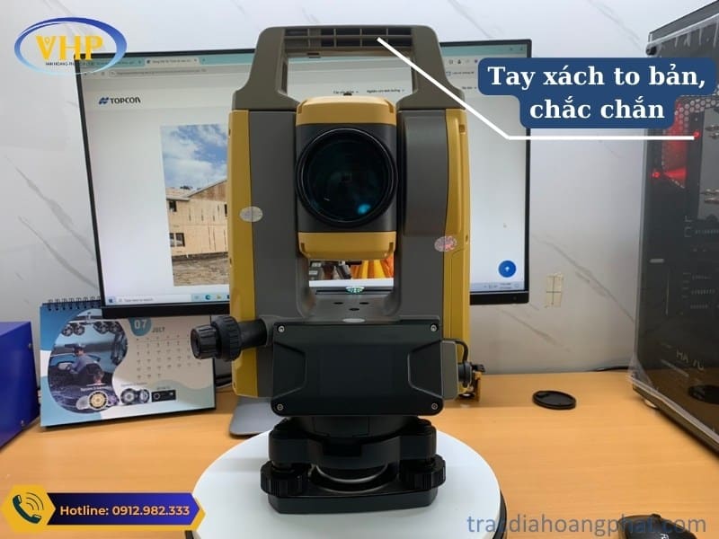 Thiết kế tay xách to bản của Máy toàn đạc điện tử Topcon GM 50 Series