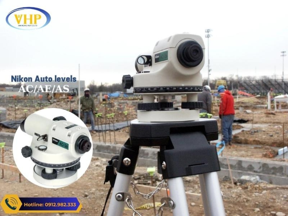 Hình ảnh máy thủy bình bình thường tại công trường