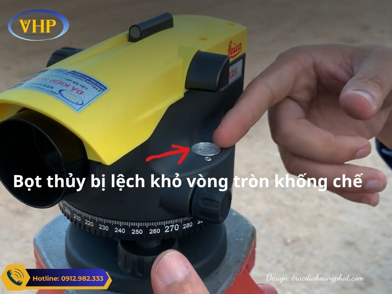 Nguyên nhân máy thủy bình bị lệch bọt thủy thường do va đập, quá hạn kiểm định hoặc vận chuyển sai cách.